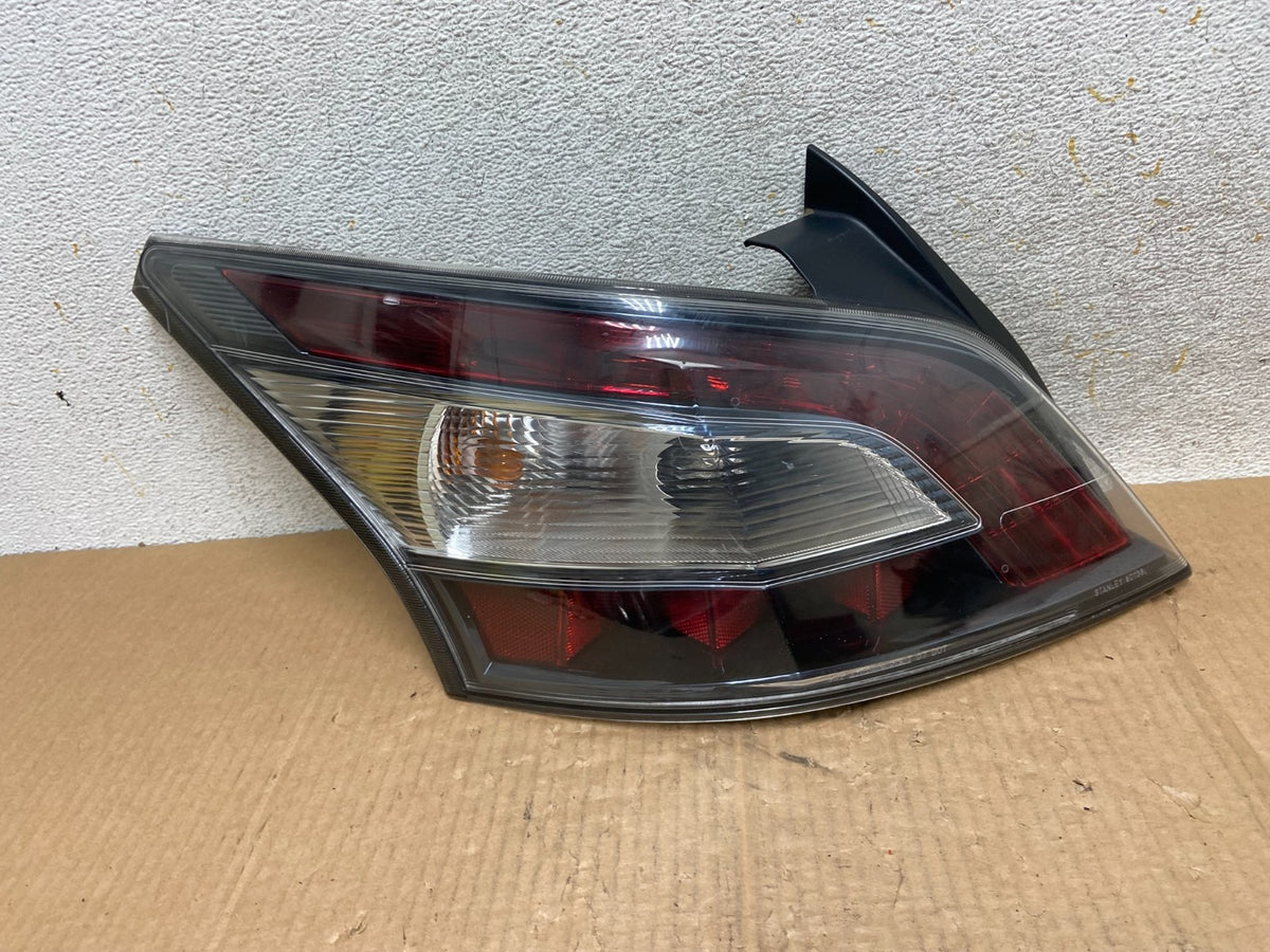 2012 2013 2014 Nissan Maxima Left Driver Lh Side Tail light AI6546 LK0