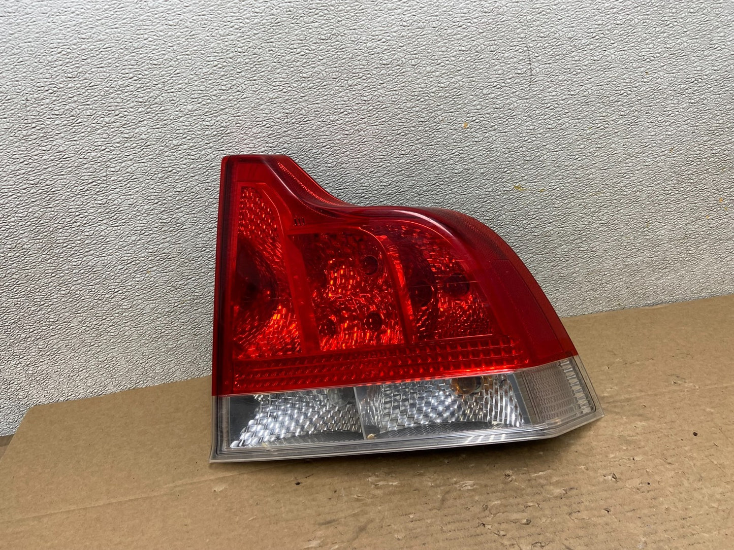 2005 to 2009 Volvo S60 Right Passenger Side Tail Light Oem AB4596 LK0