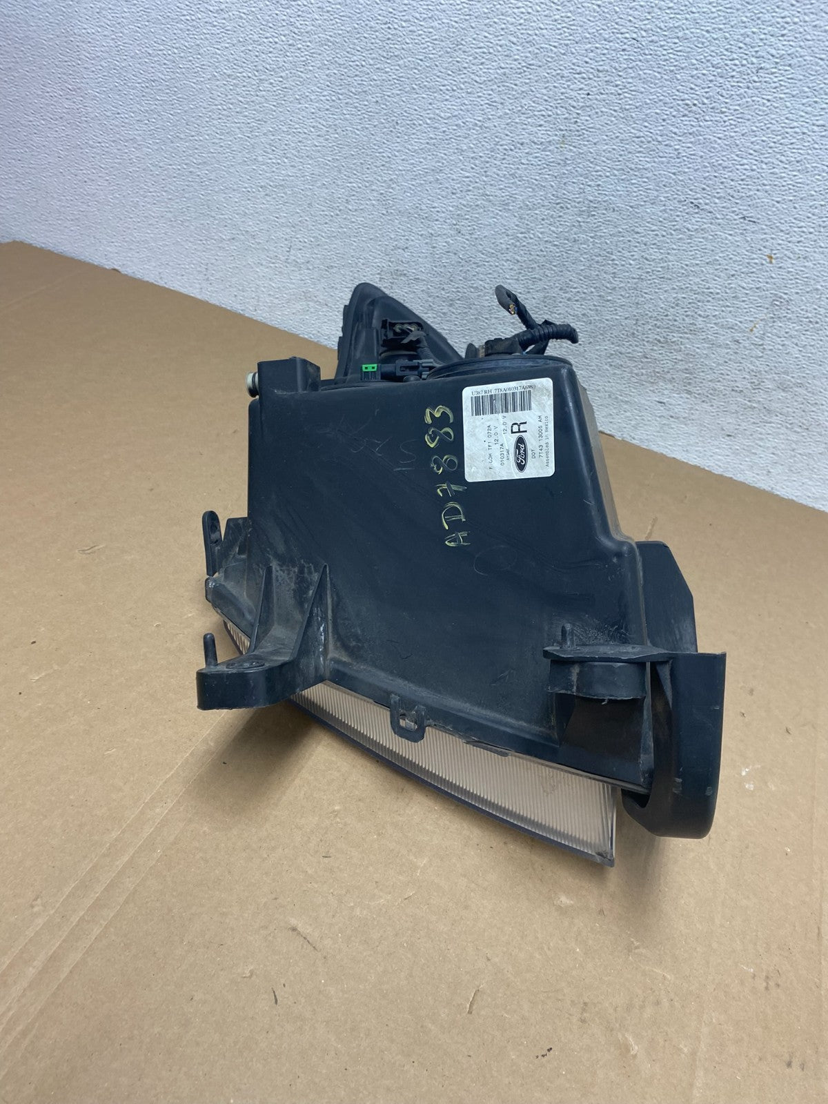 2007 to 2010 Ford Edge Right Passenger RH Halogen Headlight AD7883 DW7