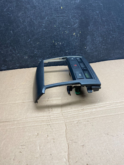2003 2009 Kia Sorento Center Radio Clock Hazard Switch Trim AF1864 DG1