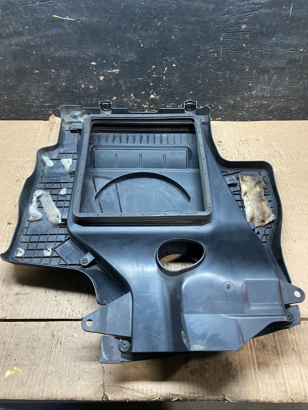 2010 2011 2012 Mazda CX7 CX-7 2.3L Engine Shield Top Cover U6151 DG5