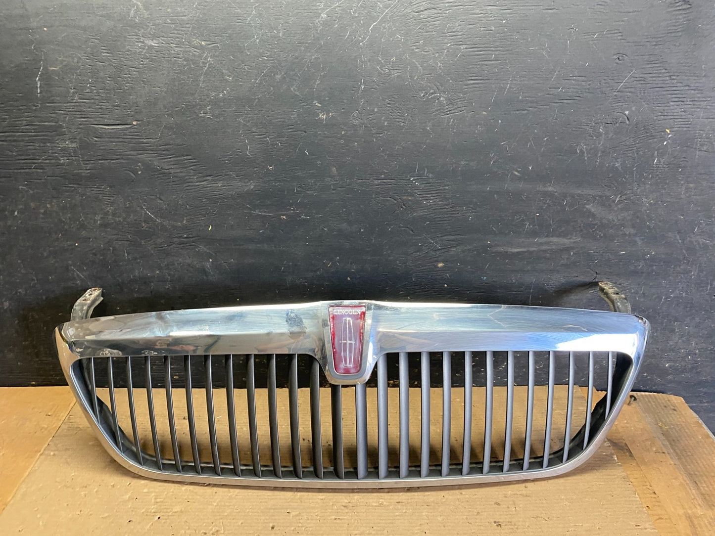 1998 to 2002 Lincoln Navigator Front Upper Grill Grille Oem S3257 DG0