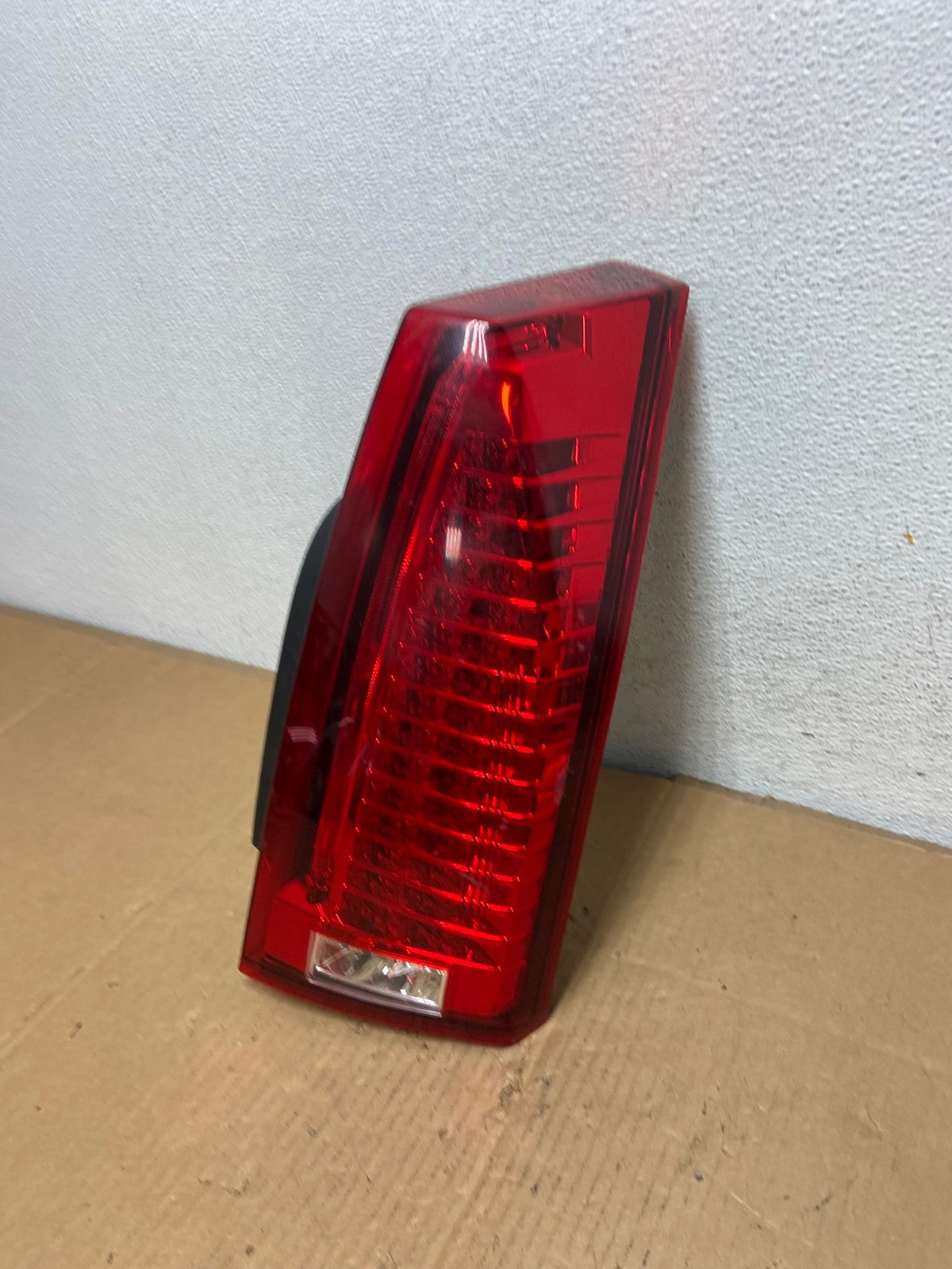 2008 to 2013 Cadillac CTS Right Passenger Side Led Side Tail light AD0880 LK1