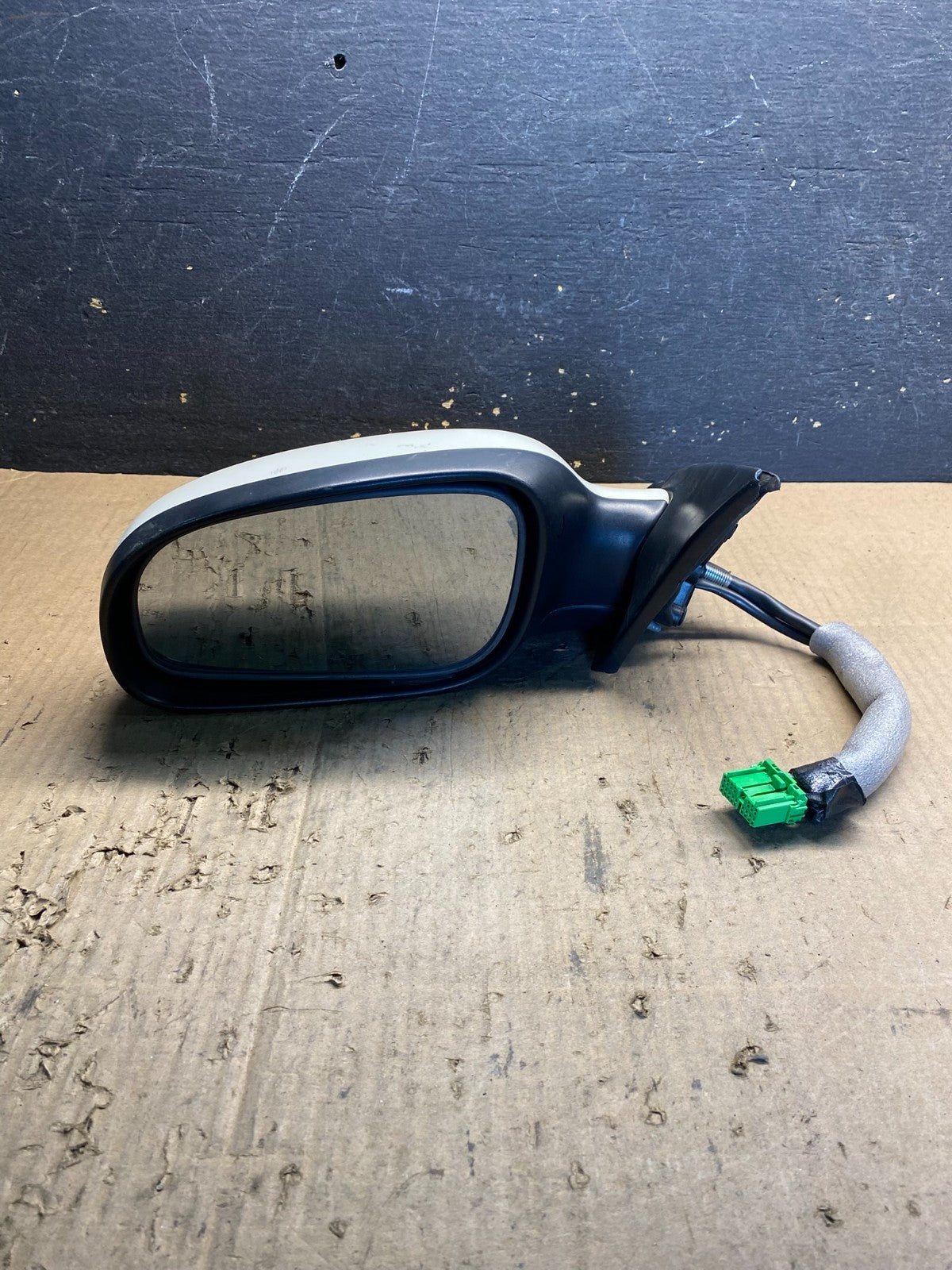 1999 to 2003 Volvo S80 Left Driver LH Side View Door Mirror OEM AB0455 MS9