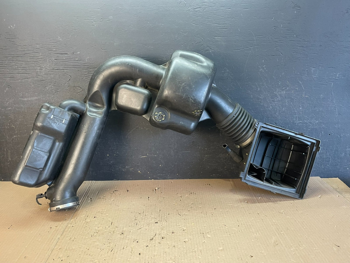 2011 - 2013 Dodge Durango 3.6L Resonator Air Intake Tube AE0750 DG6