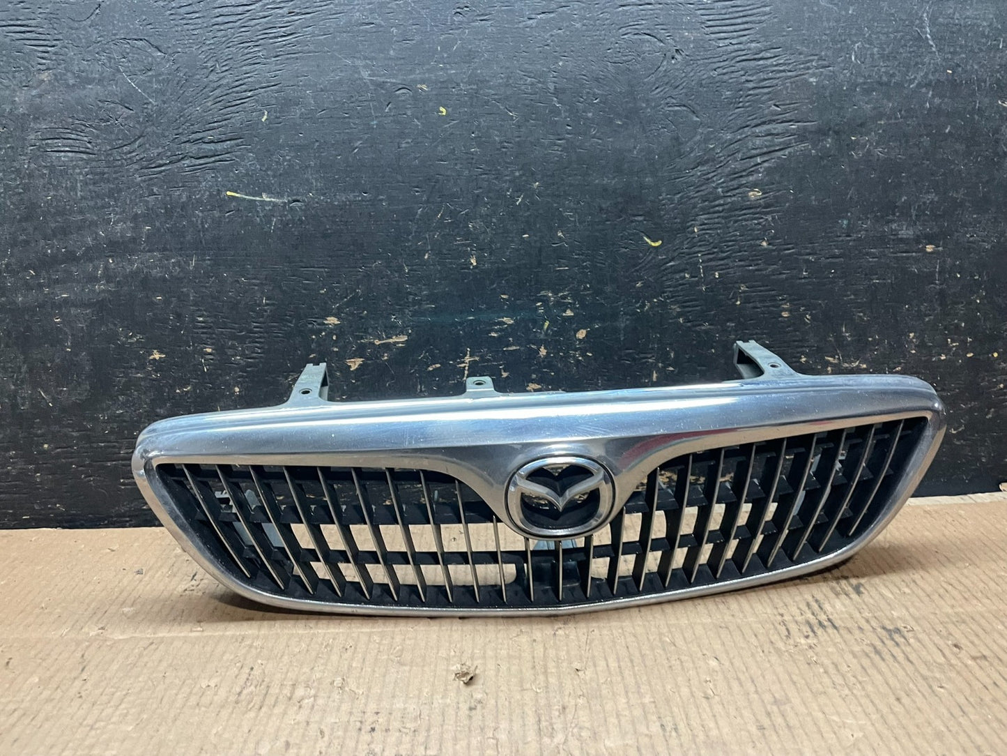 1999 to 2000 Mazda Millenia Front Grill Grille Y6247 PS0