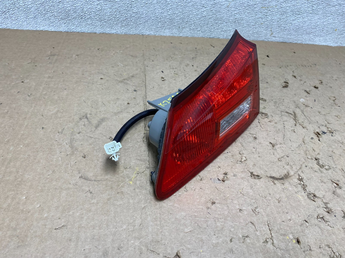 2006 - 2008 Lexus Is250 Is350 Right Passenger RH Inner Tail Light Oem X2566 DW2