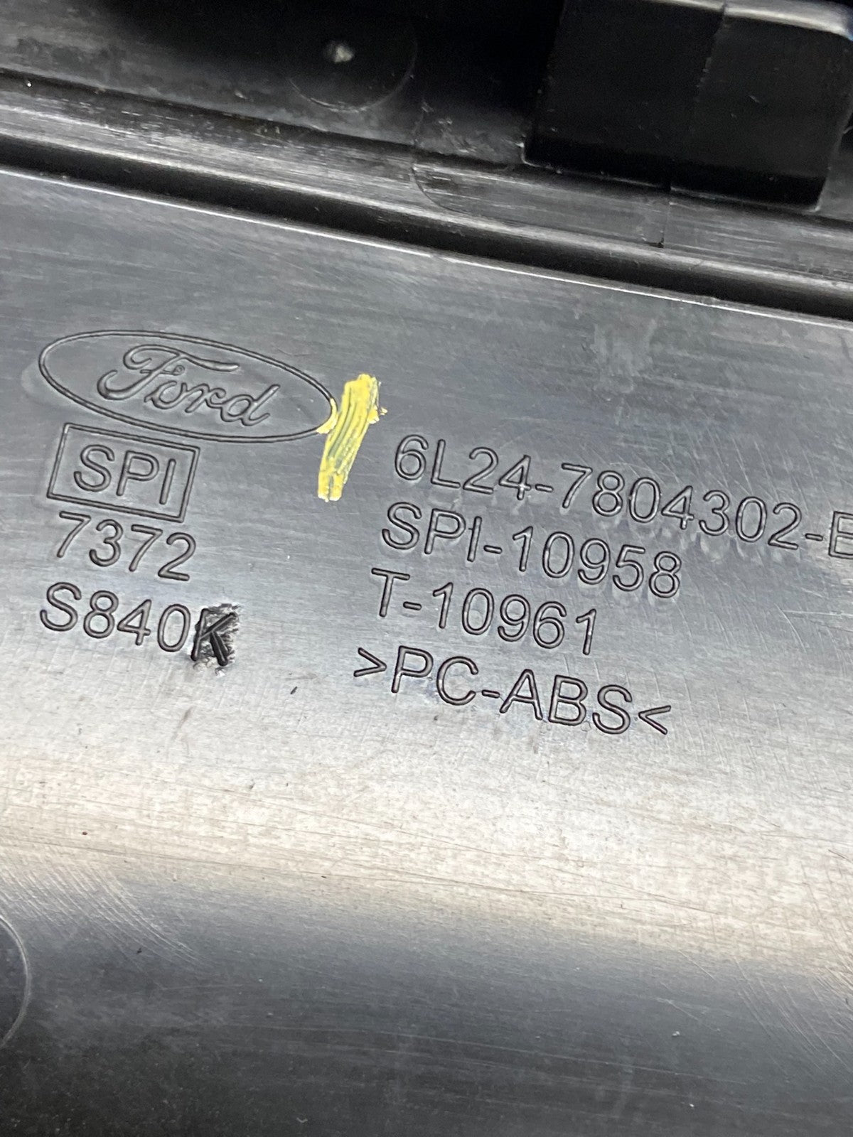 2006 - 2010 Ford Explorer Radio Heater Climate A/C Control Bezel Trim AE1968 DG6
