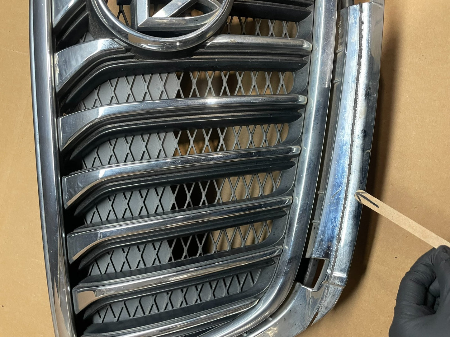 2013 to 2016 Buick Encore Front Upper Grill Grille Oem Z8190 DG3