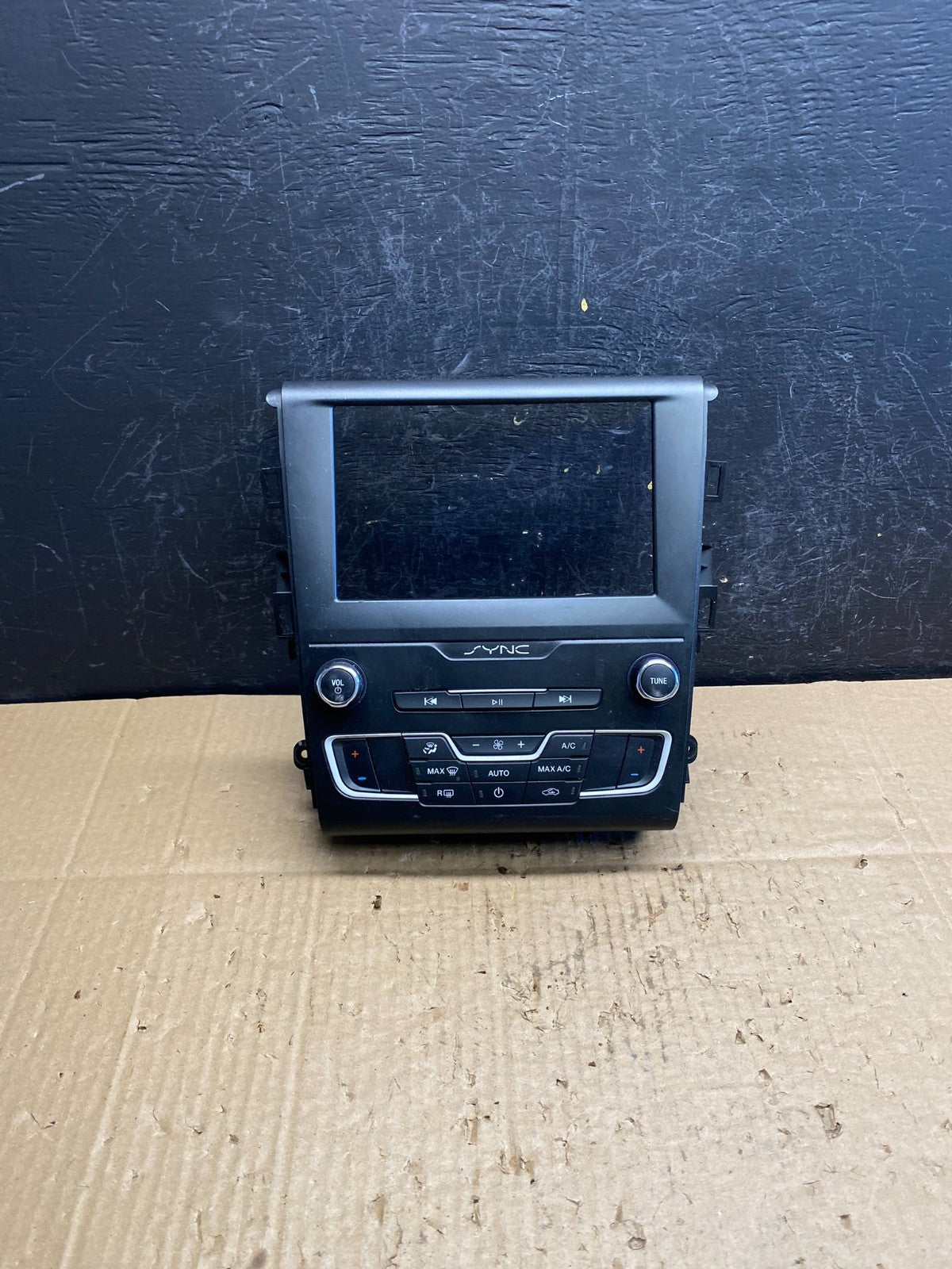 2019 to 2020 Ford Fusion Radio Climate Control A/C Control ad1875 DG0