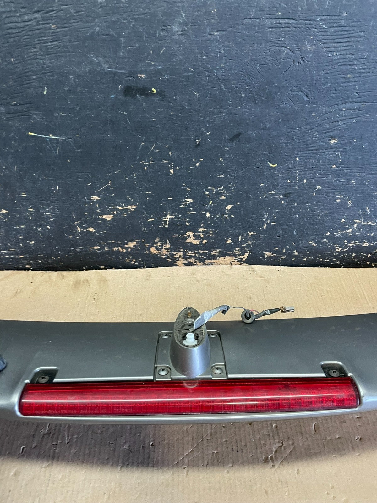 2002 to 2004 Infiniti i35 Rear Tailgate Liftgate Spoiler Wing W/ Light AA21448