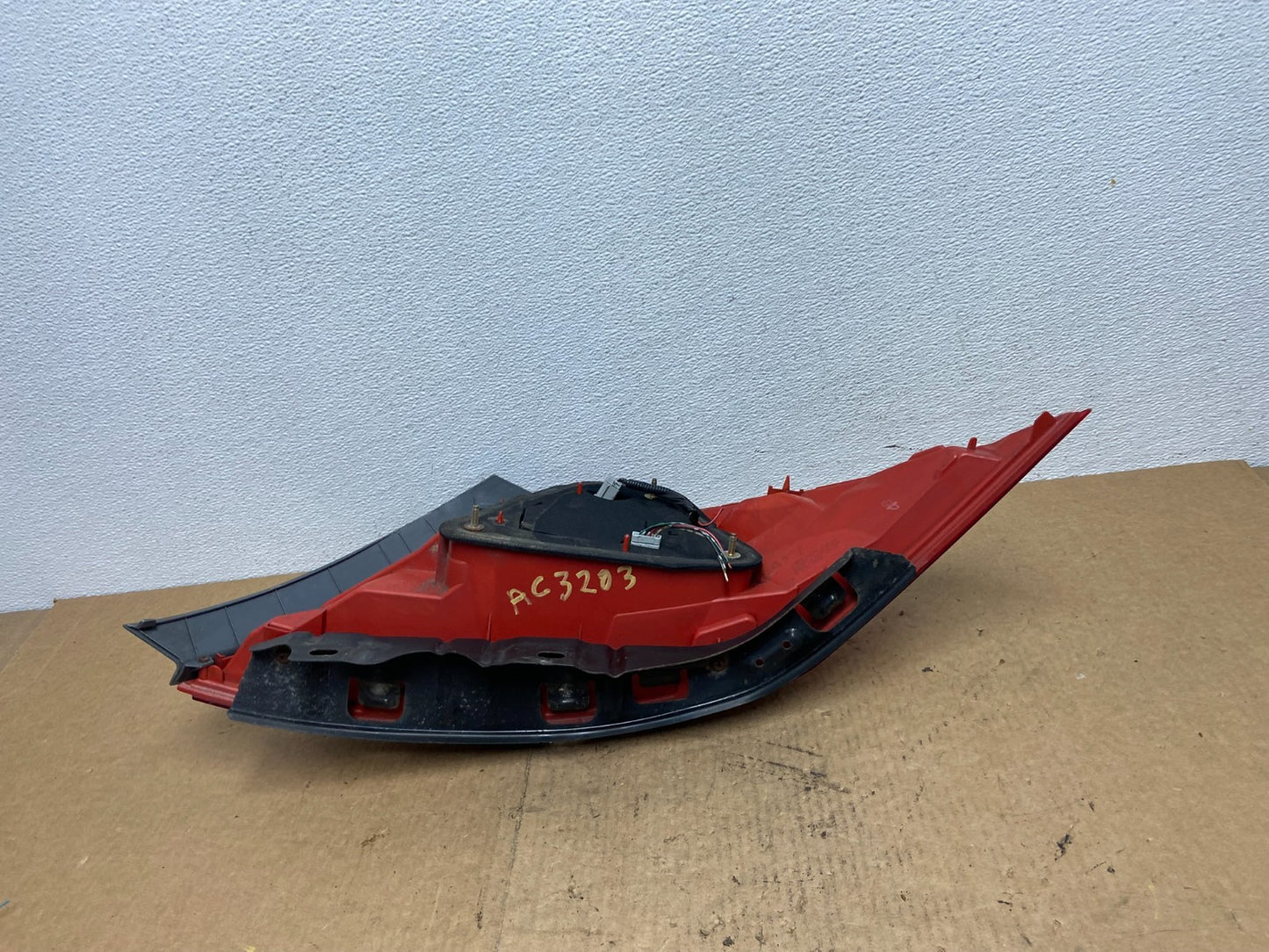 2006-2007 Honda Accord Coupe Left Driver LH Side Tail light Oem AC3203 DW7