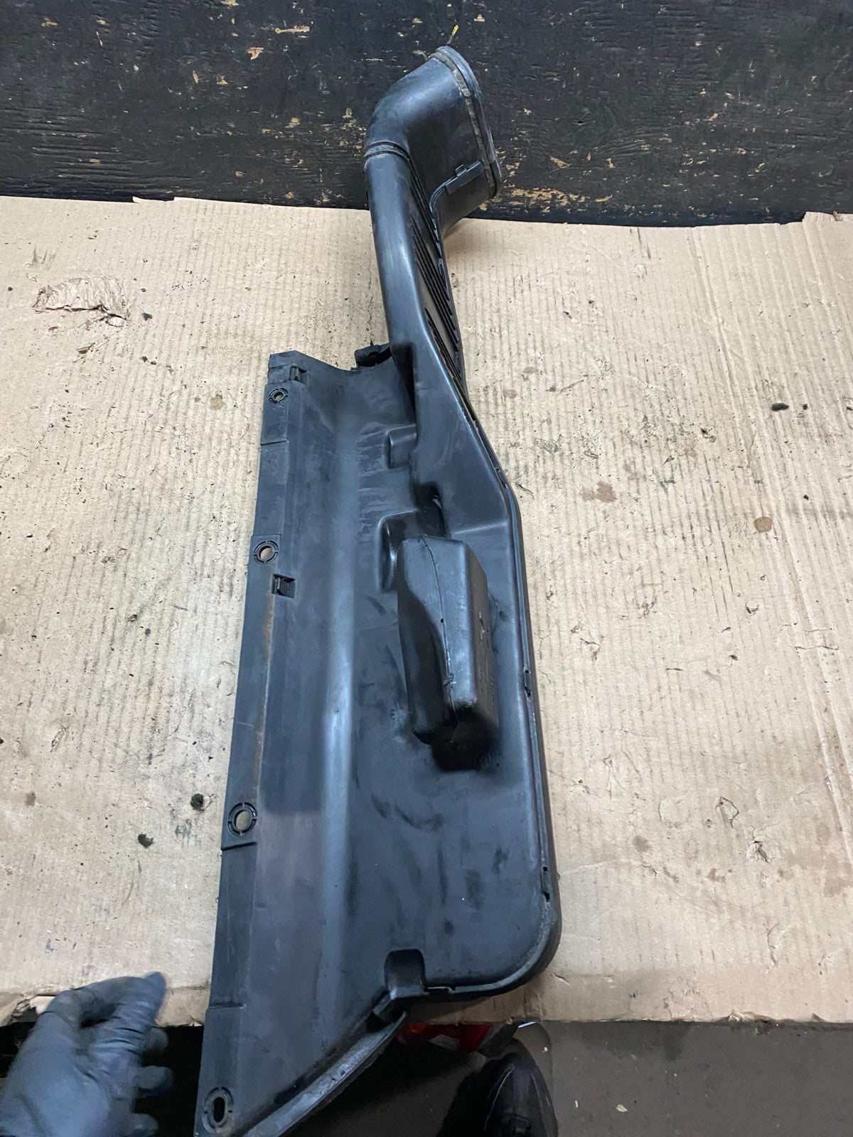 2004 to 2008 Nissan Maxima Upper Air Intake Duct V3992 DG6