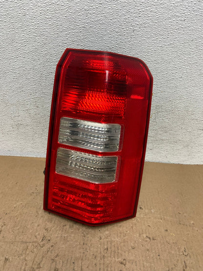 2008-2016 Jeep Patriot Right Passenger Rh Side Tail Light AD8781 LK0