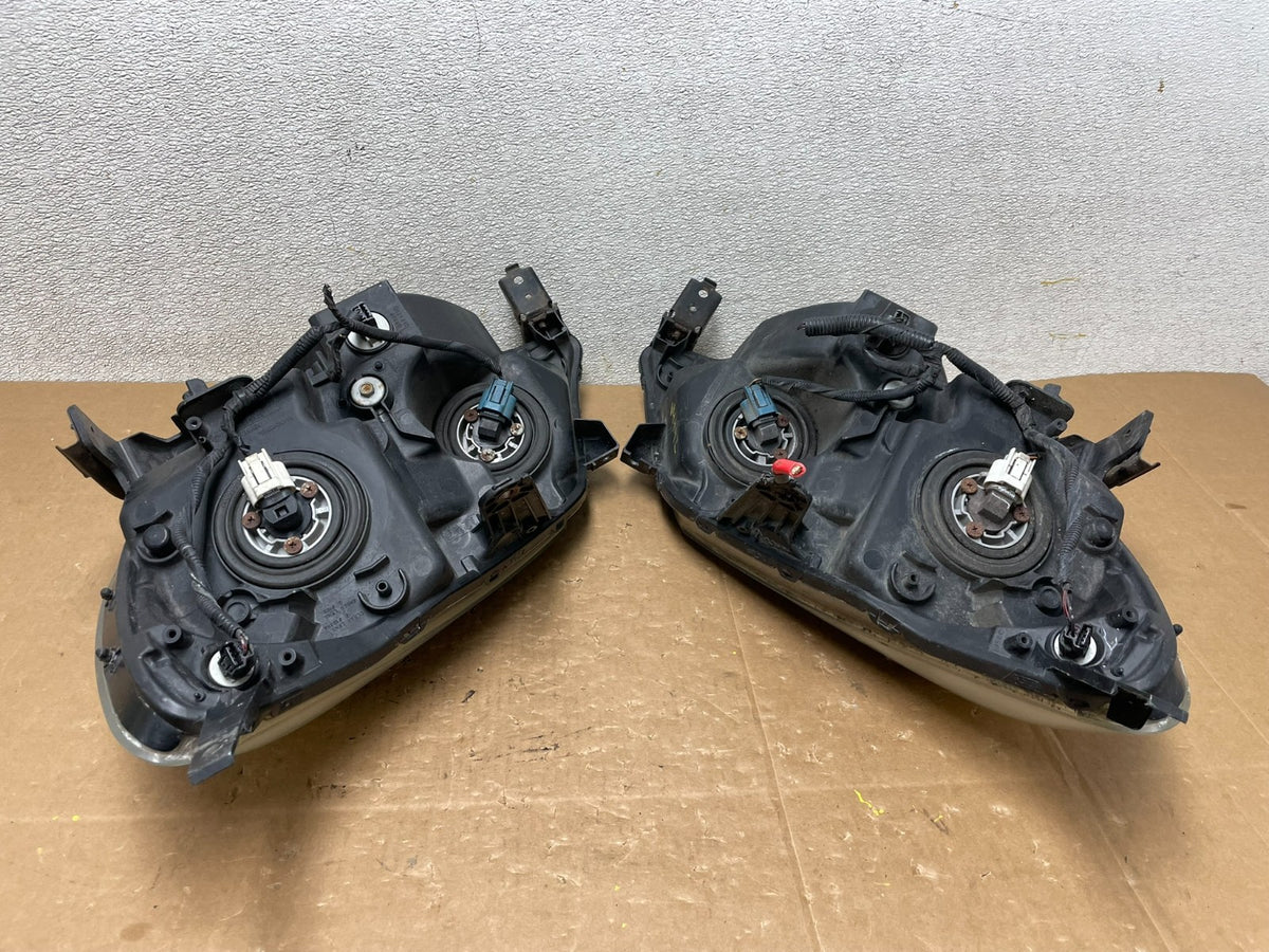 2005 2006 2007 Honda Odyssey Left+Right Set Halogen Headlights V4992 DW8