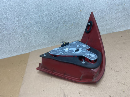 2005-2007 Mercedes-Benz C 230 - W203 C-Class Right Passenger Tail Light AA05823