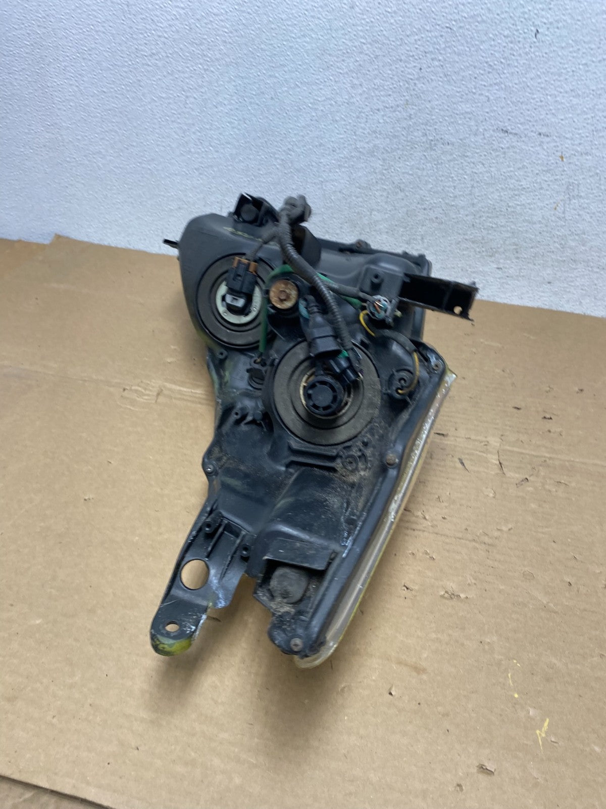 2012 2013 2014 Toyota Prius V Left Driver LH Side Halogen Headlight AD3954 DW12