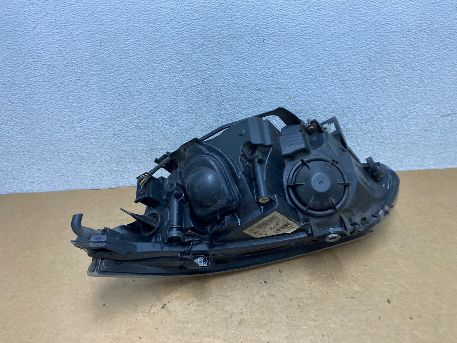 2008 to 2010 Bmw 5 Series 528i Halogen Right Headlight AD5231 DW5