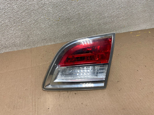 2007 2008 2009 Mazda Cx-9 Right Passenger Rh Side Inner Tail Light Oem AA0276 DW0