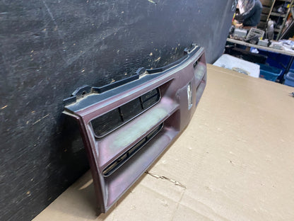1988 to 1991 Oldsmobile 88 Eighty Eight Front Upper Grill Grille U0078 DG2