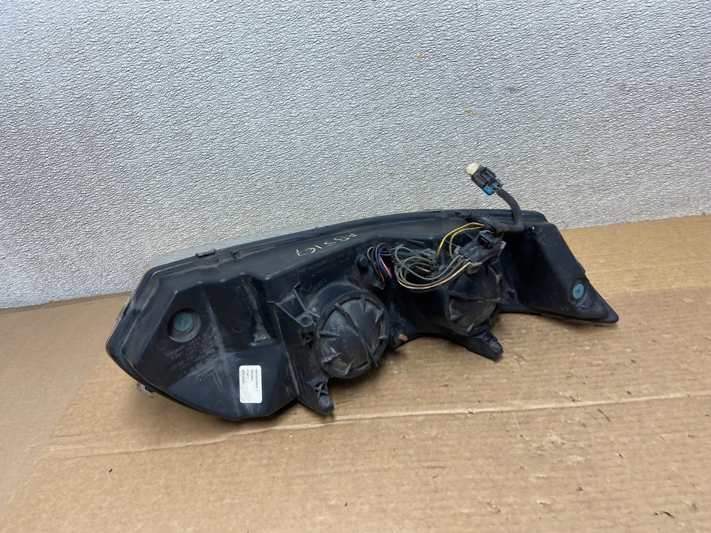 2003 to 2007 Saturn Ion Halogen Headlight Left Driver LH Side AD2459 DW5