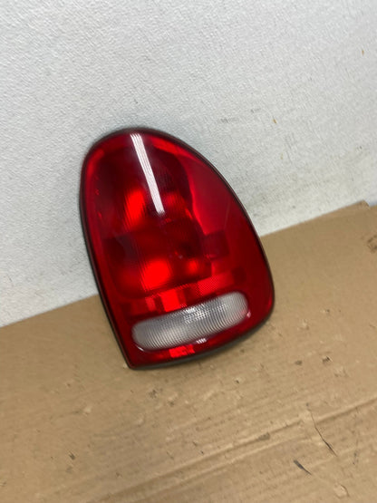 1998 to 2003 Dodge Durango Tail Light Right Passenger RH Side AD3899 LK2