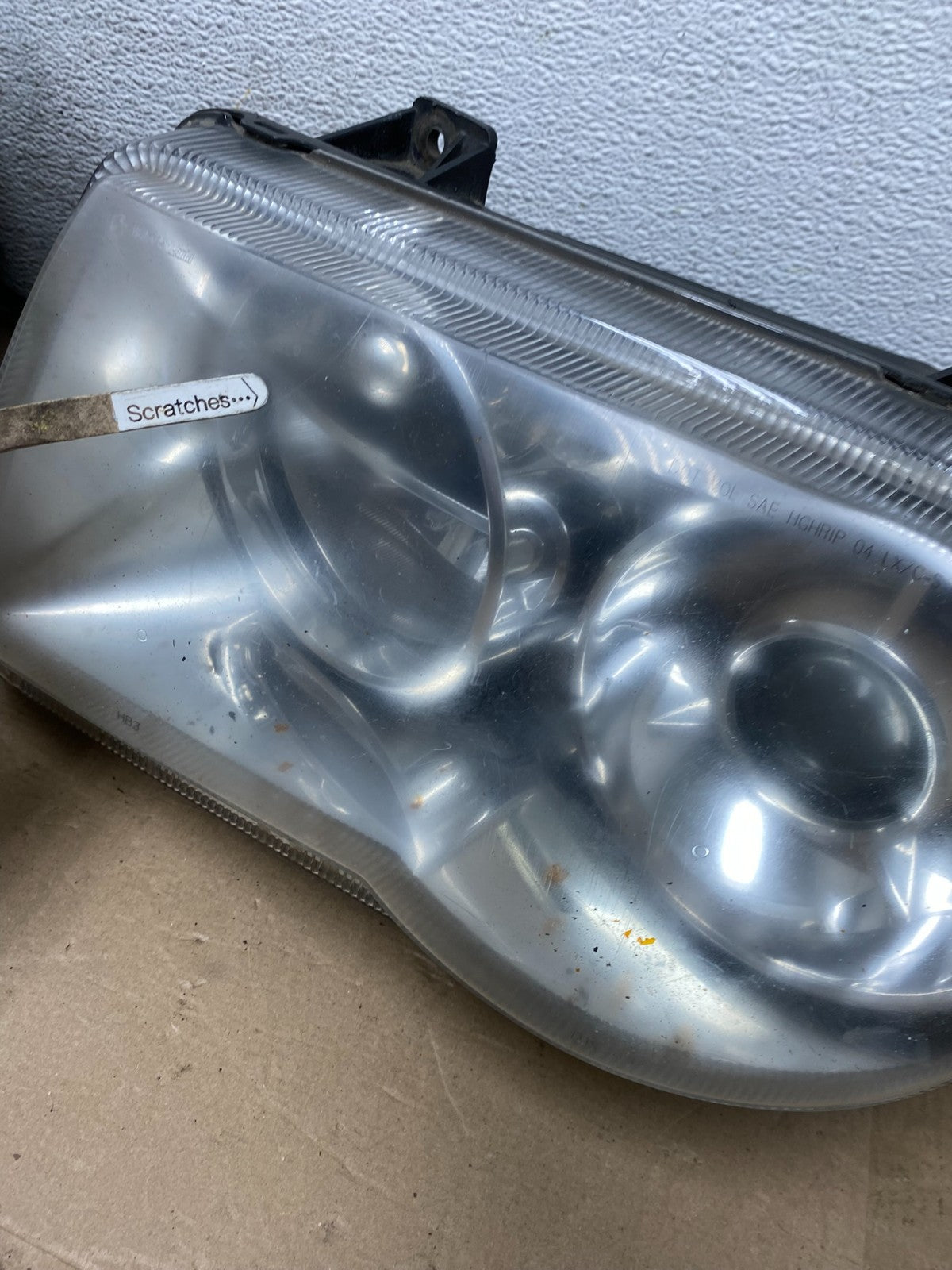 2005 to 2010 Chrysler 300C Left+Right Side Xenon Headlights AF4646 DW4