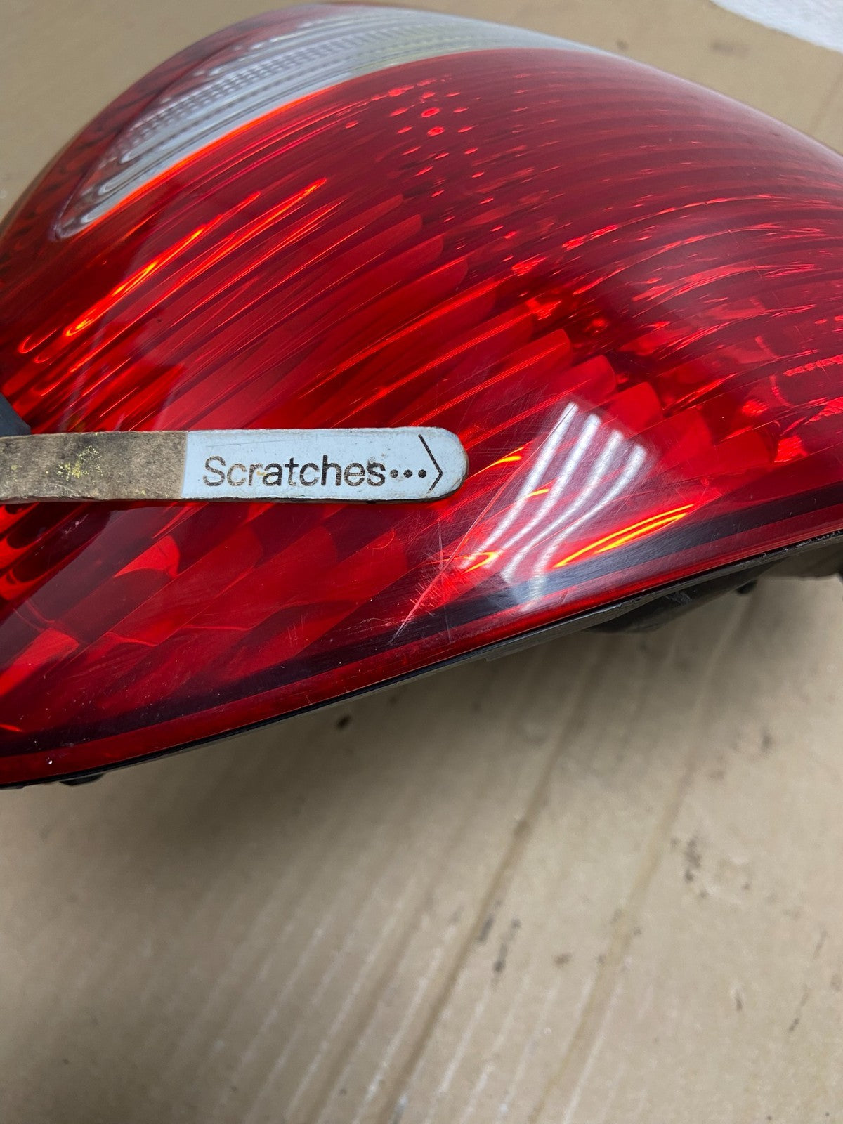 2002-2004 Infiniti i35 Right Passenger Rh Side Tail Light AE8924 DW3