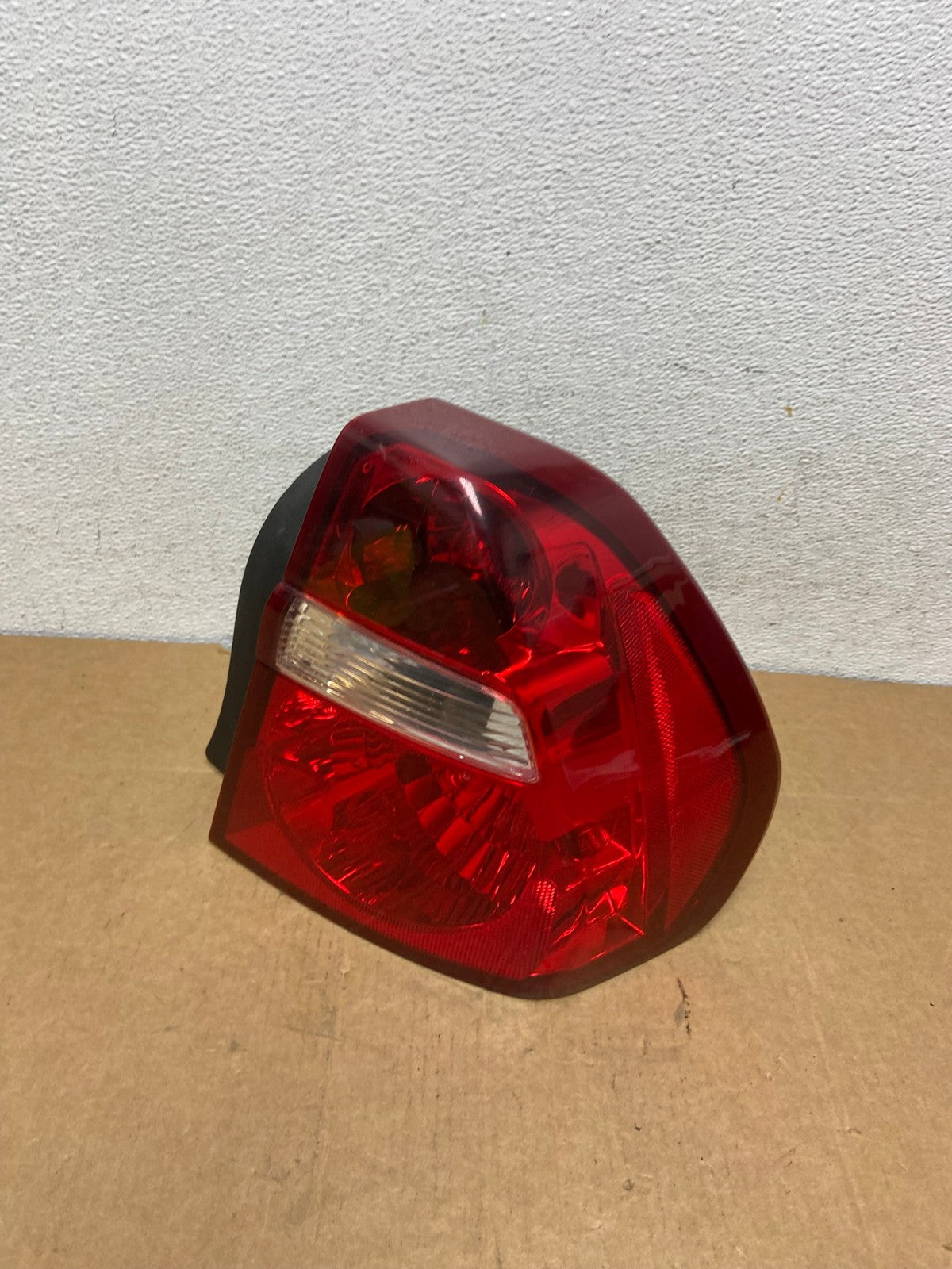 2004 to 2008 Chevrolet Malibu Right Passenger Rh Side Tail Light AD5477 LK0