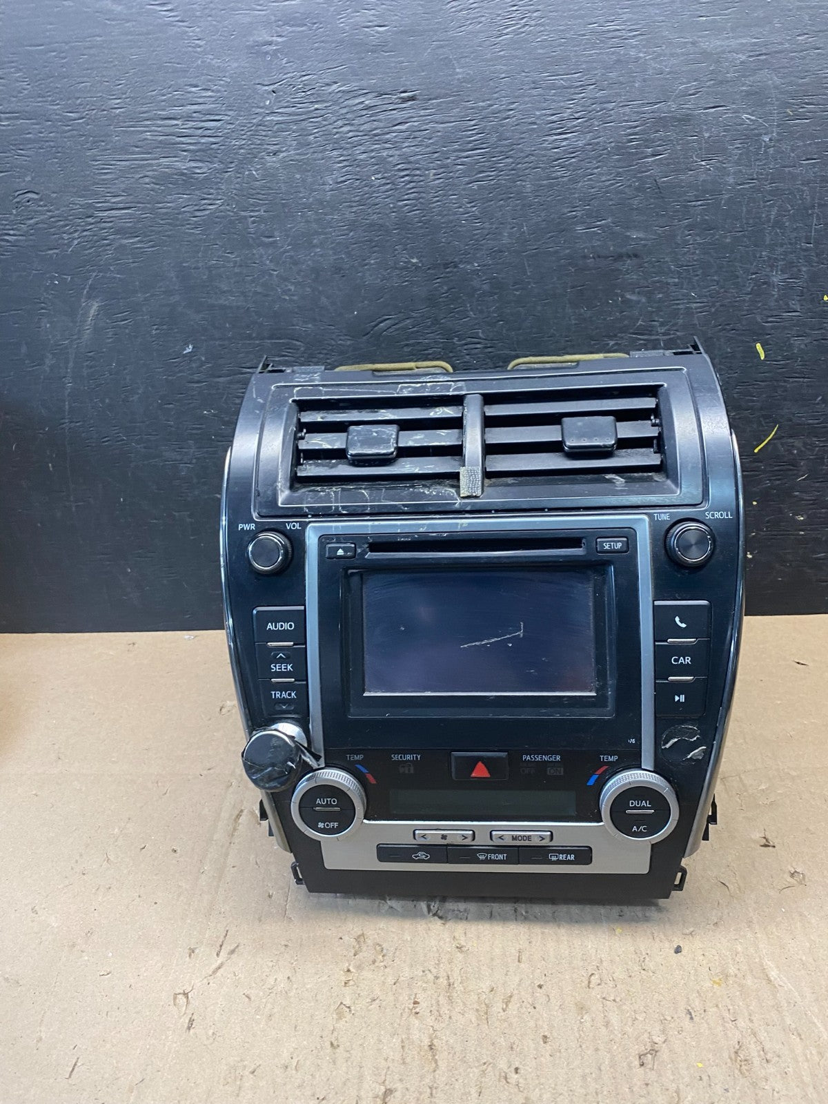 2012 2013 Toyota Camry Radio CD Navigation Screen Display OEM R8964 DG0