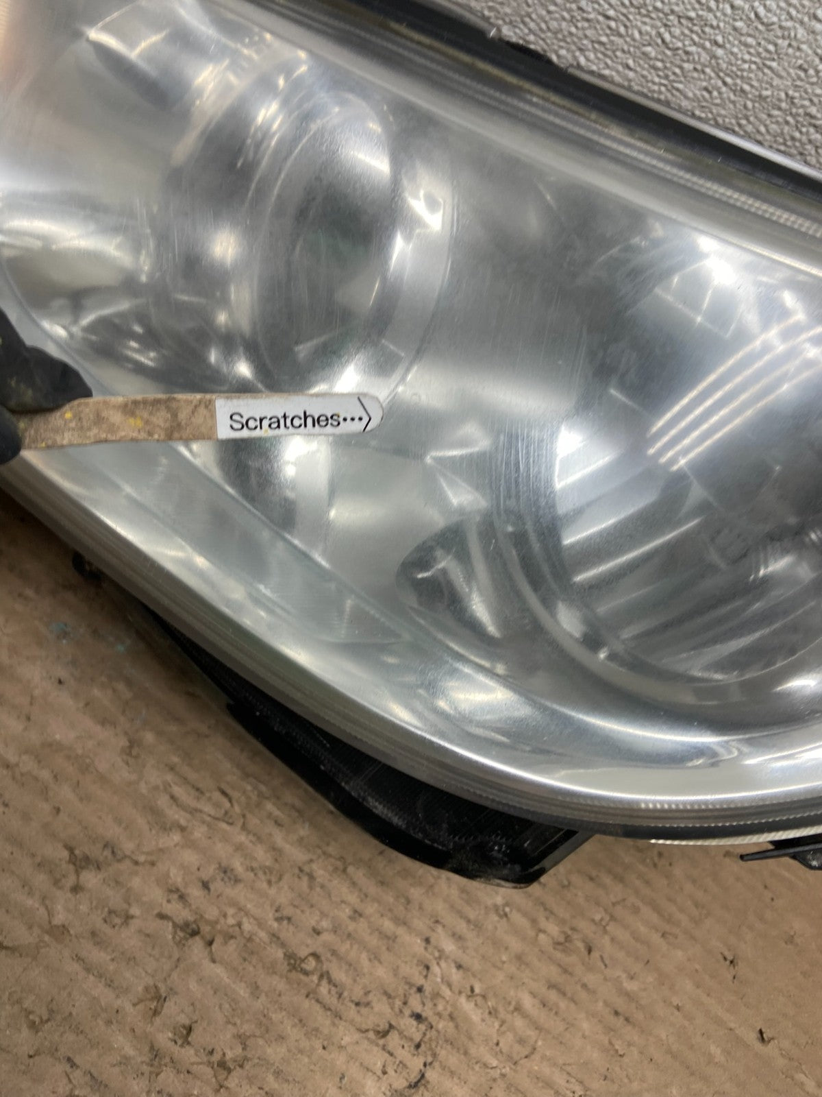 2010 to 2013 Buick Lacrosse Left Driver LH Halogen Headlight Oem AA9534 DW3