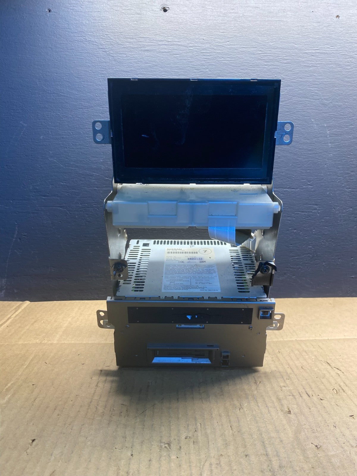 2004 - 2005 Nissan Maxima Screen Radio CD Navigation AB7471  DG0