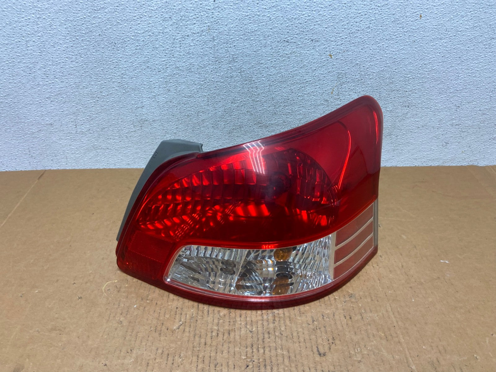 2007 to 2012 Toyota Yaris Hatchback Right Passenger RH Side Tail Light AD9317 LK0