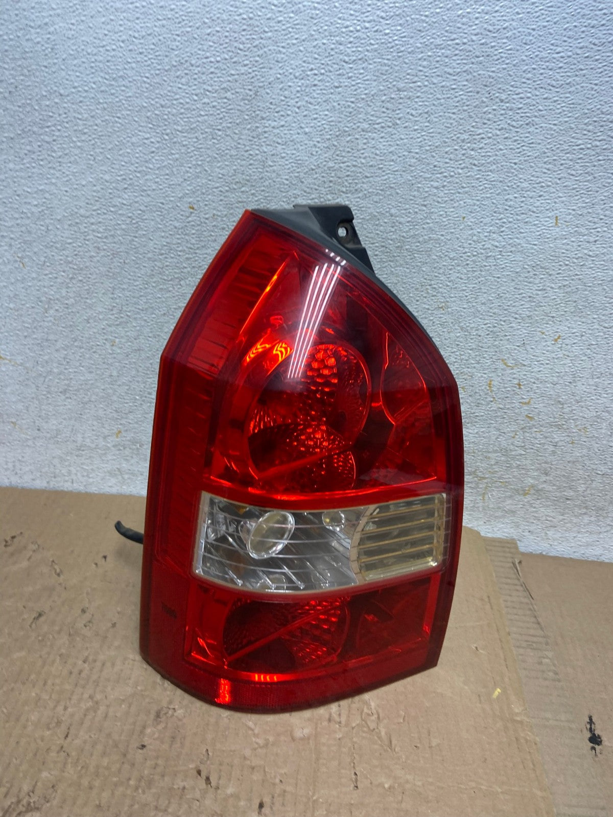 2005 to 2009 Hyundai Tucson Left Driver Lh Side Tail Light AI1363 LK0