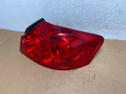 2005 to 2006 Infiniti G35 Right Passenger RH Side Tail Light AD5495 LK1