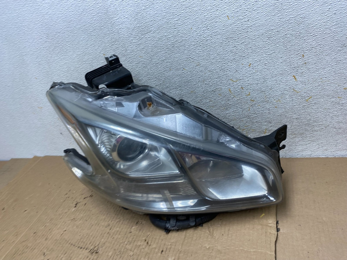 2009 - 2014 Nissan Maxima Headlight Right Passenger Xenon HID AI1349 DW1