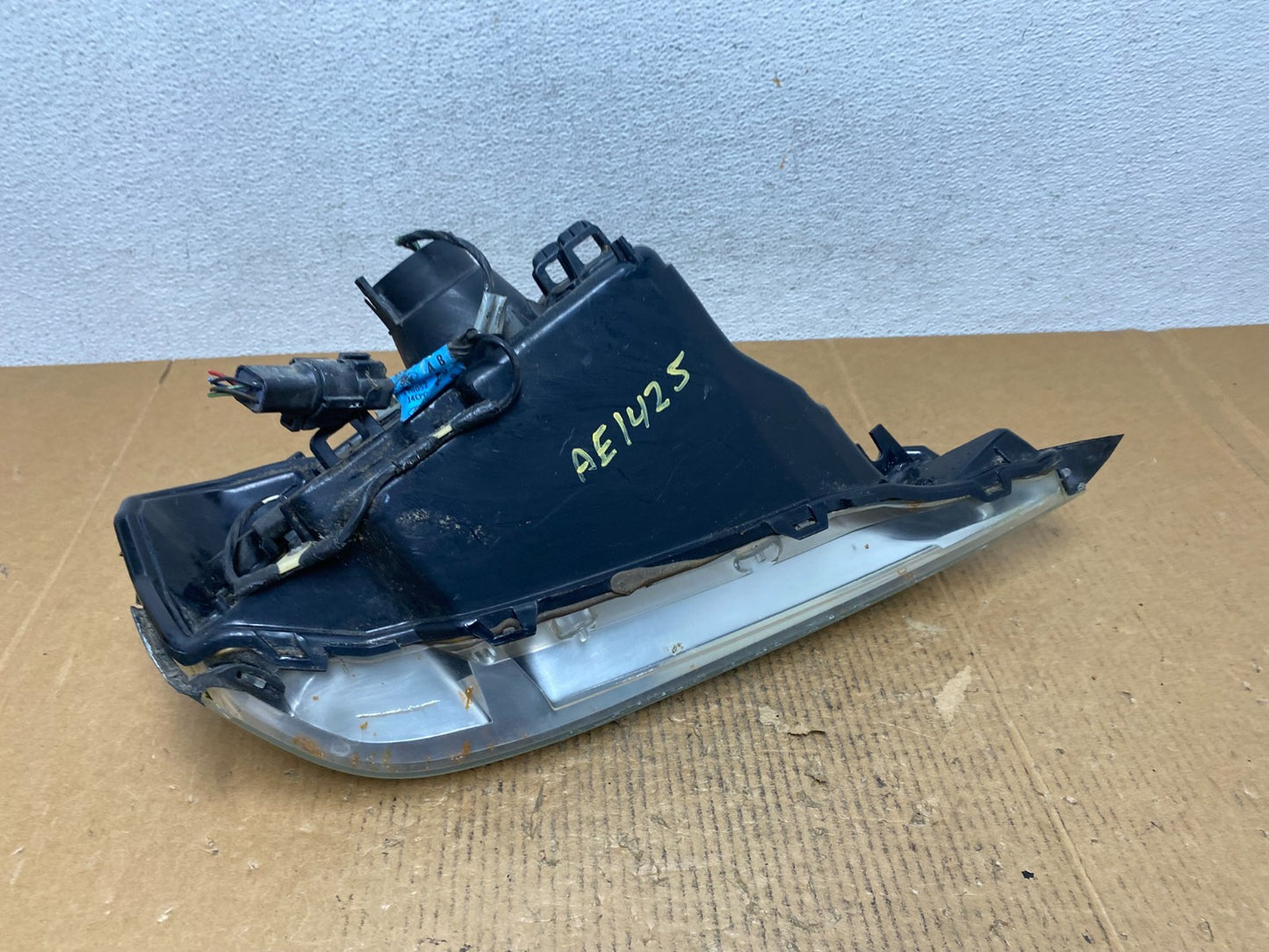 2000 to 2005 Mercury Sable Left Driver LH Side Halogen Headlight AE1425 DW7