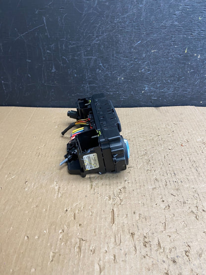 2011 - 2014 Volkswagen Jetta Center Climate Control Panel AC Heater AG5128 DG1