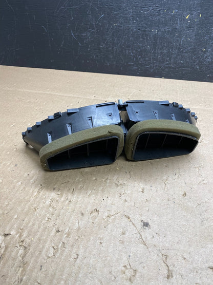 2004-2006 Nissan Quest Center Dash Vents Ac Air Vent Trim Panel Bezel AC6535 DG3