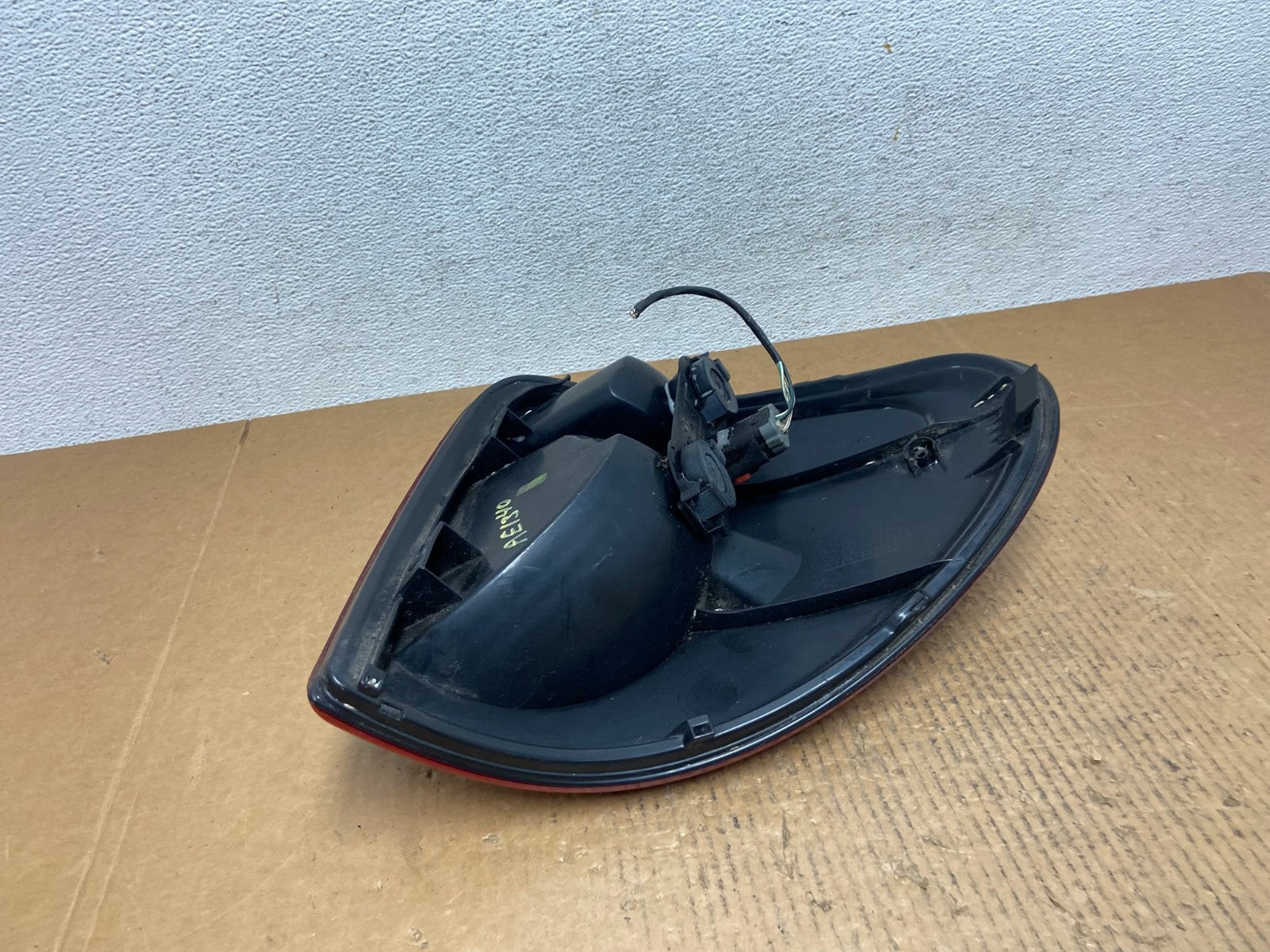 2001 to 2003 Dodge Grand Caravan Left Driver Lh Tail Light AE1340 LK4