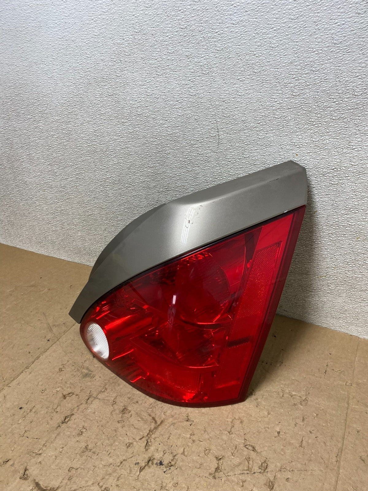 2004 2005 2006 2007 2008 Nissan Maxima Right Passenger Tail Light Oem X2425 DW1