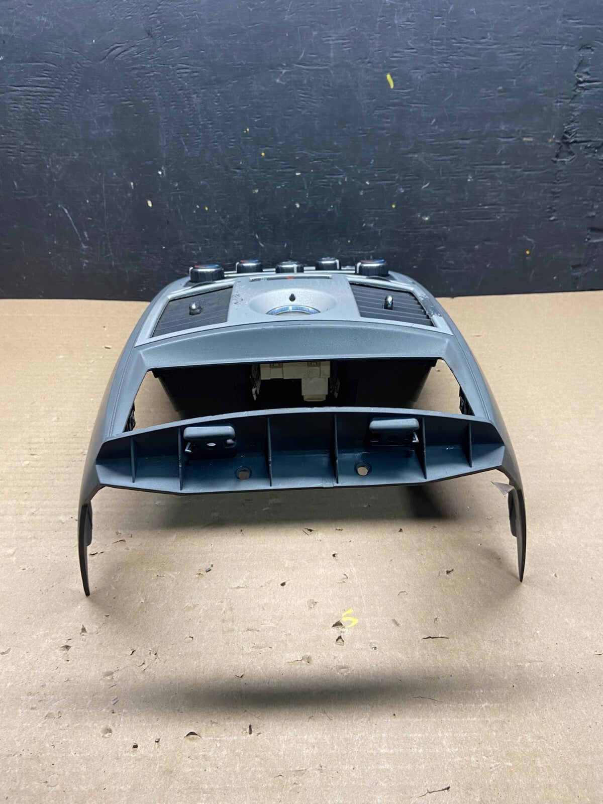 2008-2010 Chrysler Town Country Climate Control Panel Center Dash Trim L2015 DG6