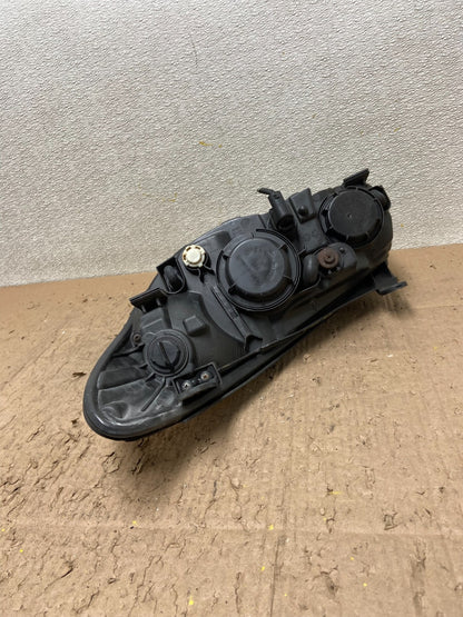 2007 2008 2009 2010 Hyundai Elantra Right Passenger Side Headlight OEM Y4671 DW3
