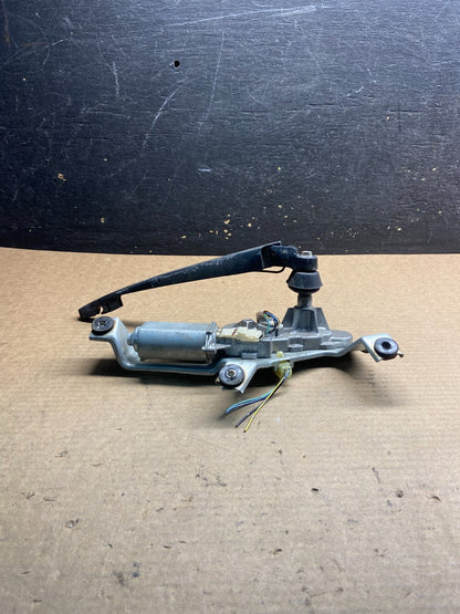 2005 to 2009 Subaru Legacy Outback Rear Windshield Wiper Motor AA06371