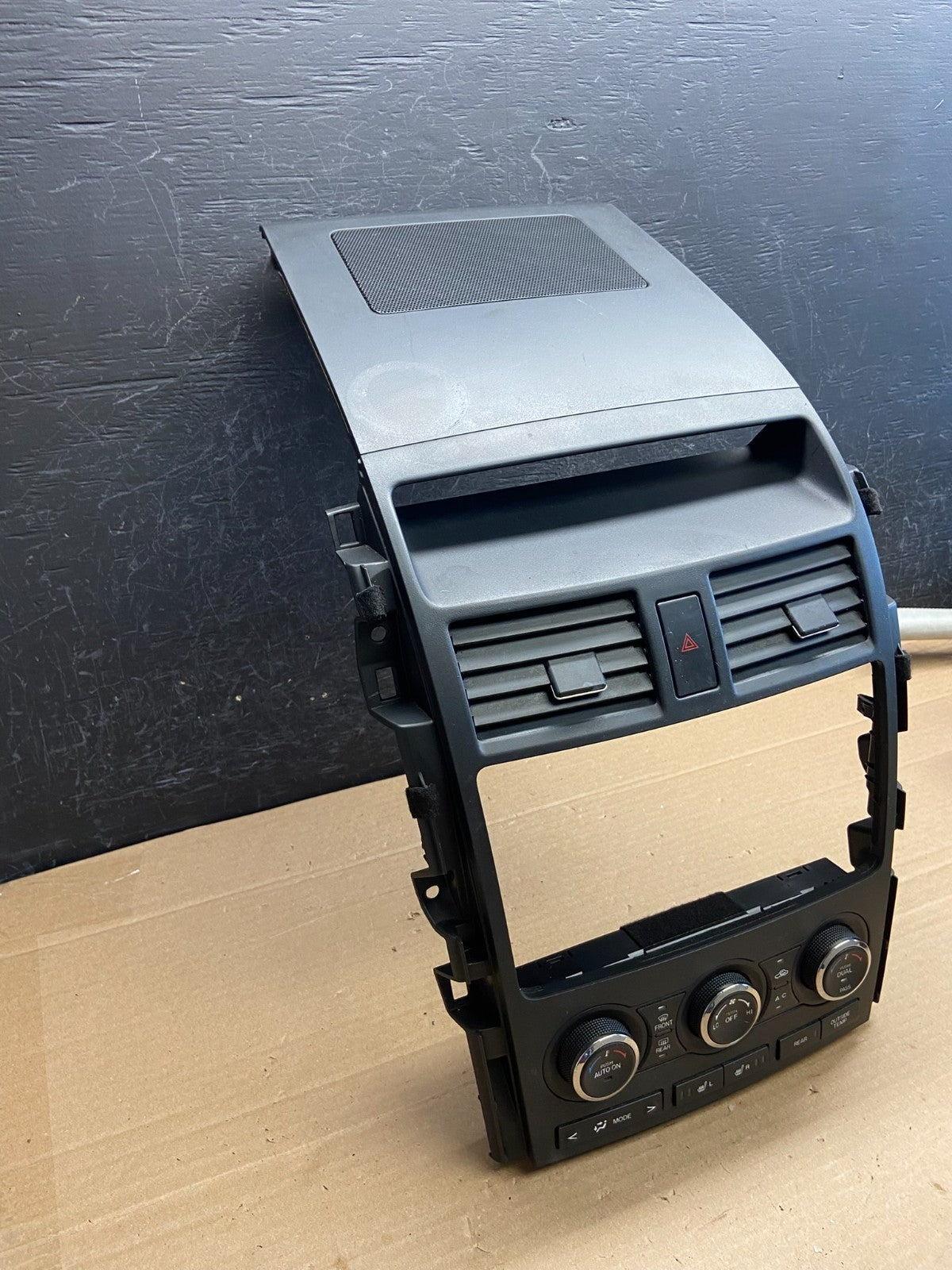 2010 - 2015 Mazda CX-9 Radio Dash Trim Bezel W/Vent AC Climate Control ag5143 DG2