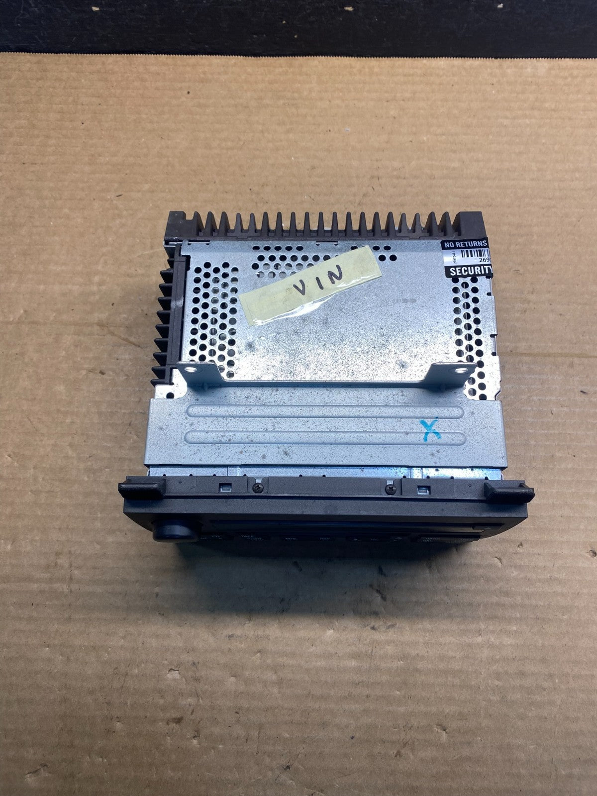 2003 - 2010 Lincoln Town Car AM/FM Radio CD Player af7828 DG3