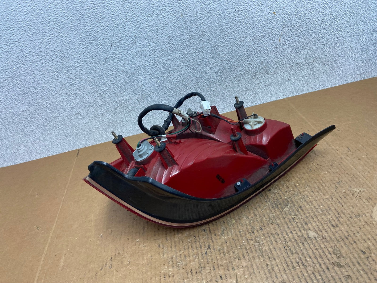 2001-2003 Sedan Hyundai Elantra Left Driver Lh Side Tail Light AE1530 LK6
