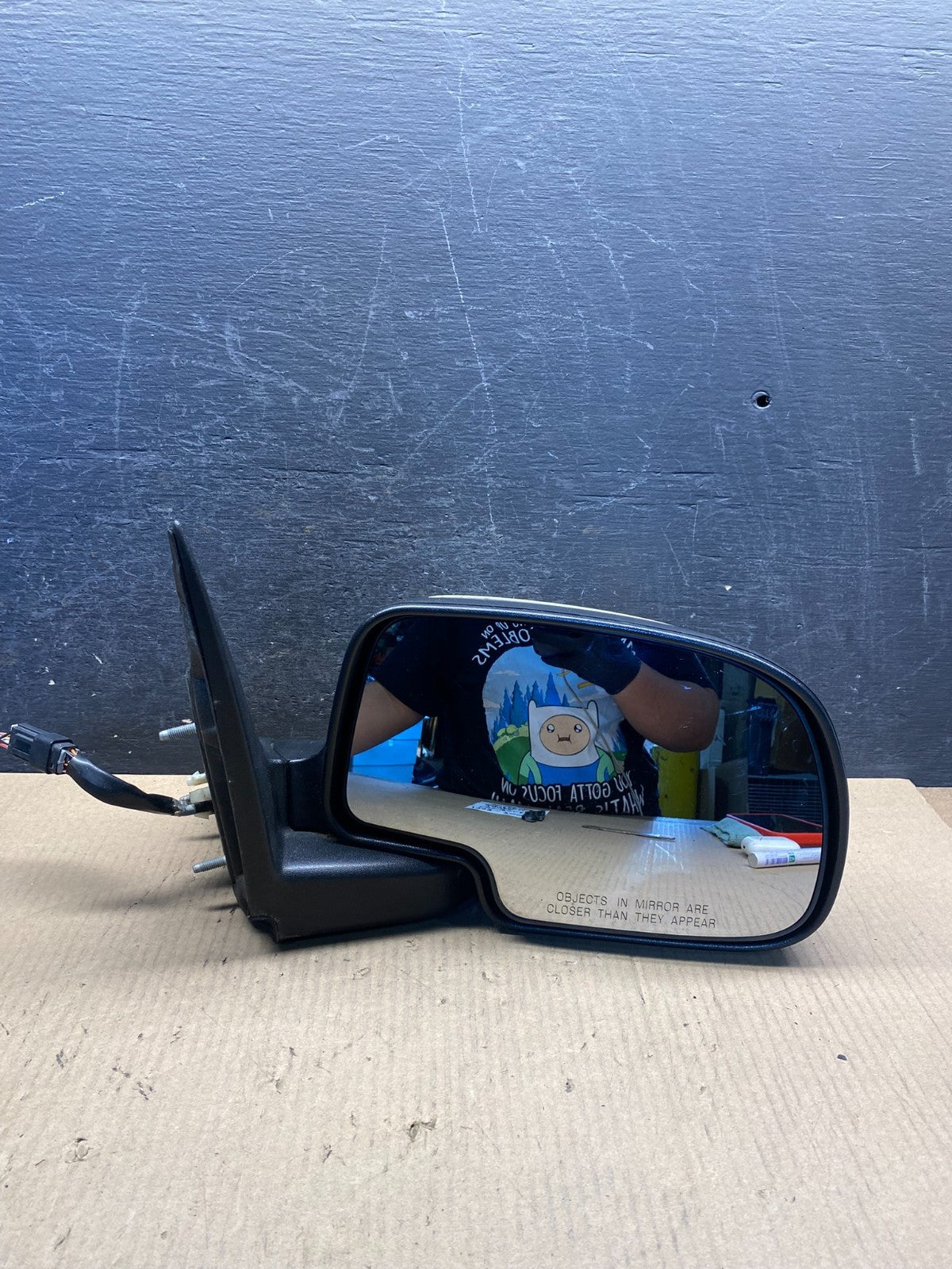 2003-2006 Chevrolet Tahoe Suburban Right Passenger Door Mirror AH4540 DW8