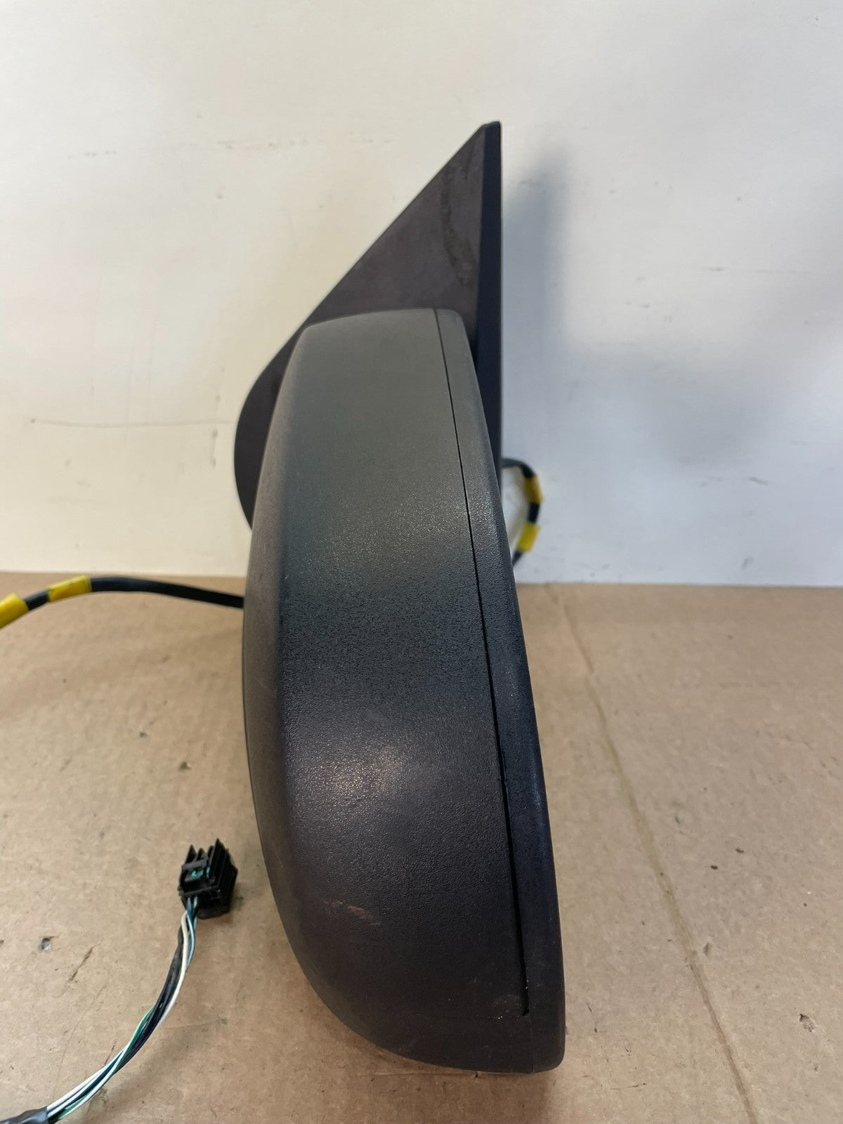 2007 to 2013 Chevrolet Tahoe Silverado Suburban Left Driver Mirror AH6213 DW7