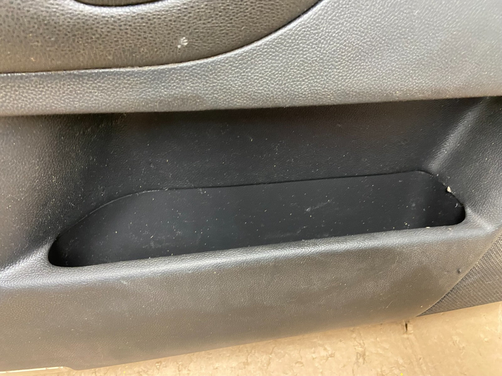 2009 to 2012 Infiniti EX35 Front Left Driver LH Door Trim Panel Y3198 DG4